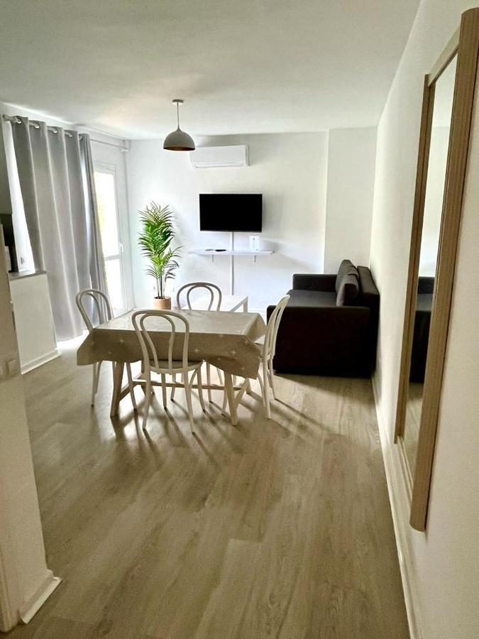 Apartamentos Cana Sofia กาลายองกา ภายนอก รูปภาพ