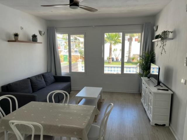 Apartamentos Cana Sofia กาลายองกา ห้อง รูปภาพ